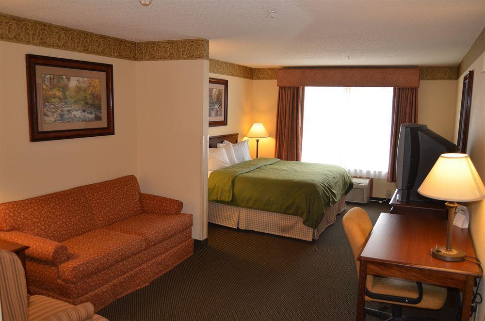 Holiday Inn Express & Suites Marquette By Ihg Cameră foto