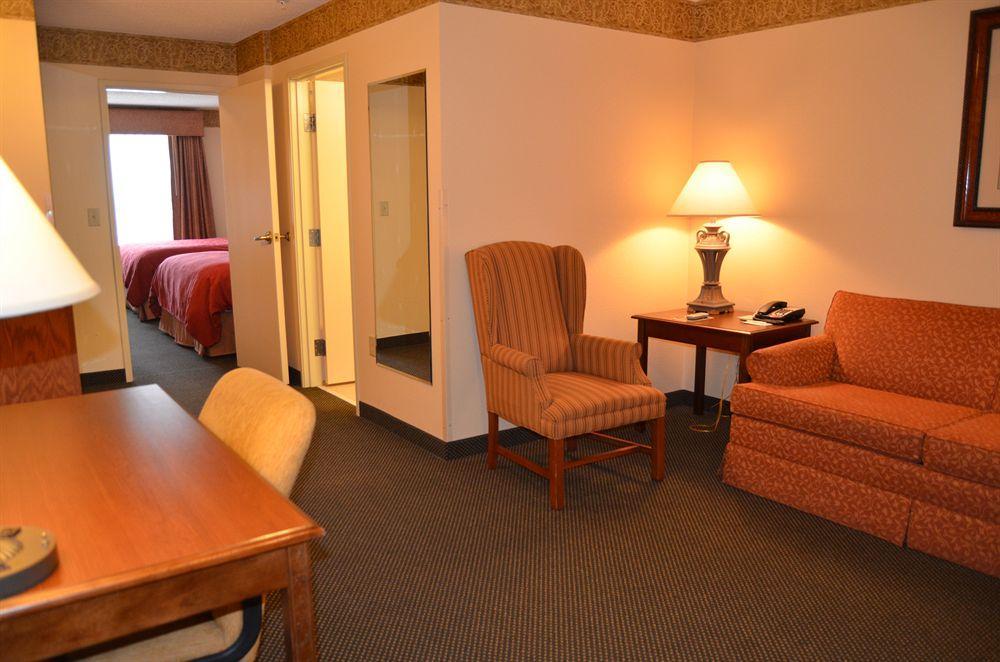 Holiday Inn Express & Suites Marquette By Ihg Cameră foto